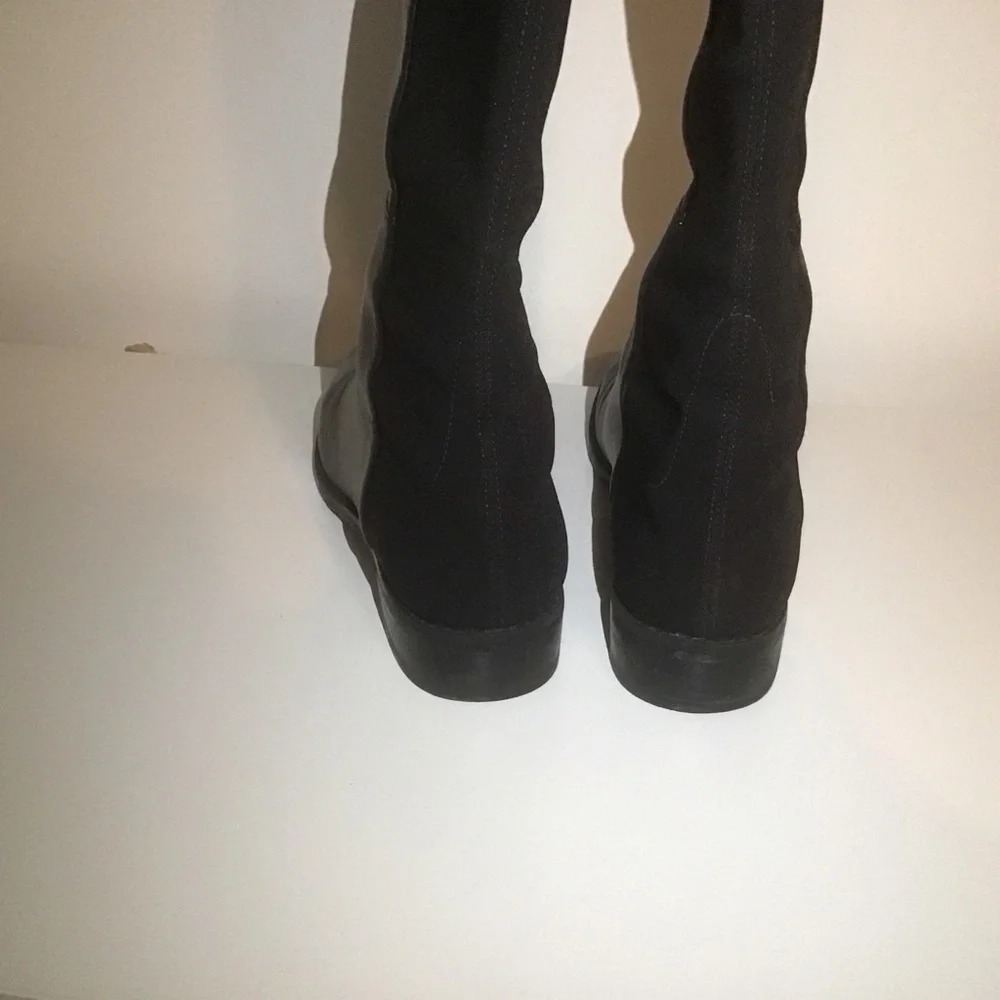 Stuart Weitzman 5050 Black Smooth Nappa Leather OTK Knee Flat Boots 6.5 M‎ EUC